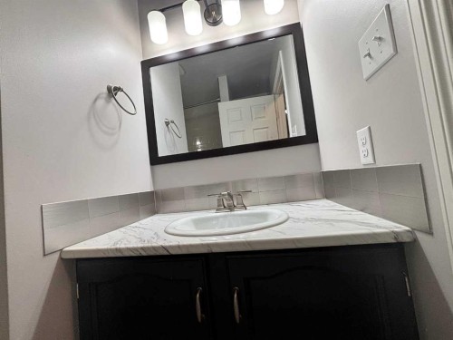 4914 59 Street, Athabasca, AB - Indoor Photo Showing Bathroom