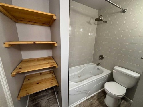 4914 59 Street, Athabasca, AB - Indoor Photo Showing Bathroom