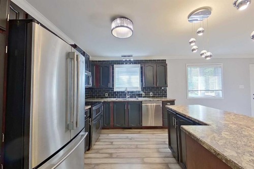 4914 59 Street, Athabasca, AB - Indoor Photo Showing Kitchen With Upgraded Kitchen