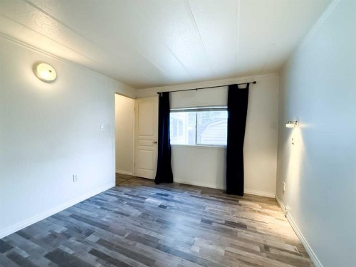 417-700 Carmichael Lane, Hinton, AB 