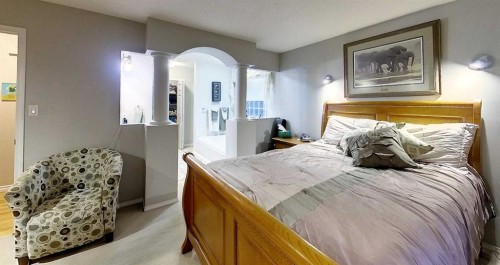 6102 11 Avenue, Edson, AB - Indoor Photo Showing Bedroom