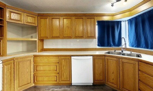 1610 53 Street, Edson, AB - Indoor