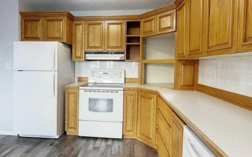 1610 53 Street, Edson, AB - Indoor Photo Showing Kitchen