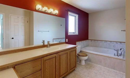 1610 53 Street, Edson, AB - Indoor Photo Showing Bathroom