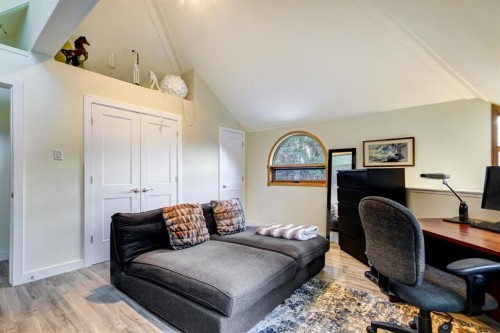 1050 Rundleview Drive, Canmore, AB - Indoor Photo Showing Office