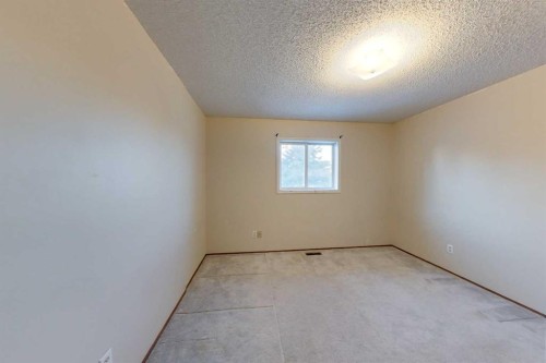 1004 12 Street, Slave Lake, AB - Indoor Photo Showing Other Room