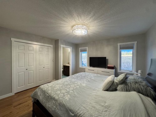 4316 18 Avenue, Edson, AB - Indoor Photo Showing Bedroom