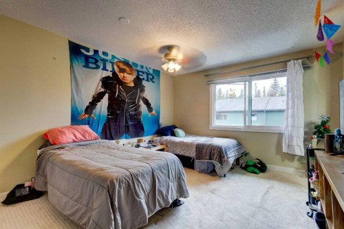 116 Nahanni Drive, Banff, AB - Indoor Photo Showing Bedroom