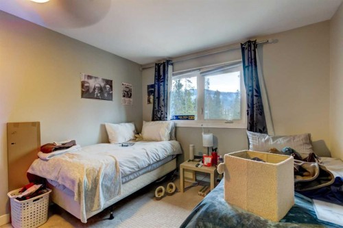 116 Nahanni Drive, Banff, AB - Indoor Photo Showing Bedroom