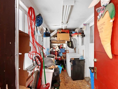 813 13Th Street, Canmore, AB - Indoor Photo Showing Other Room