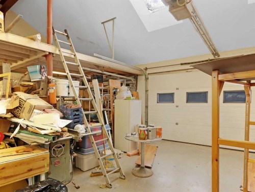 813 13Th Street, Canmore, AB - Indoor Photo Showing Garage