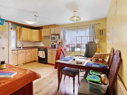 813 13Th Street, Canmore, AB - Indoor