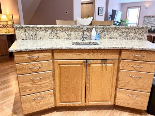 4228 8 Avenue, Edson, AB - Indoor