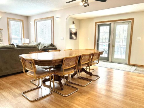4228 8 Avenue, Edson, AB - Indoor Photo Showing Dining Room