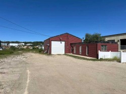 114 1 Avenue  Fox Creek, AB T0H 1P0