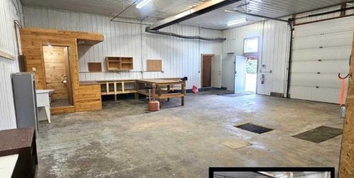 5006 50 Avenue, Peers, AB 