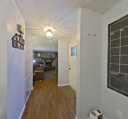 605 6 Avenue Ne, Slave Lake, AB - Indoor Photo Showing Other Room