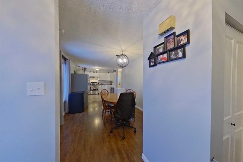 605 6 Avenue Ne, Slave Lake, AB - Indoor