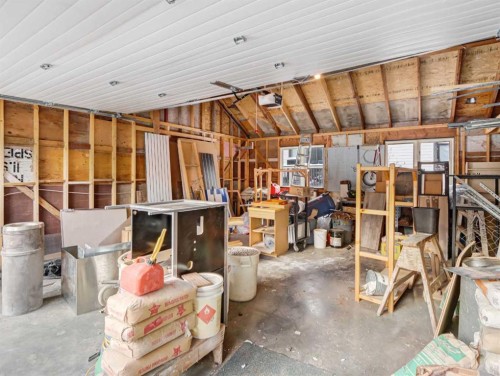 809 13 Street, Canmore, AB -  Photo Showing Other Room