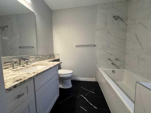 5226 18 Avenue, Edson, AB - Indoor Photo Showing Bathroom