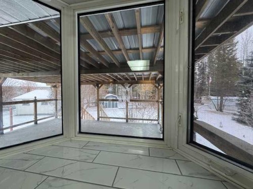 5226 18 Avenue, Edson, AB - Indoor Photo Showing Other Room