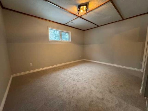 5226 18 Avenue, Edson, AB - Indoor Photo Showing Other Room