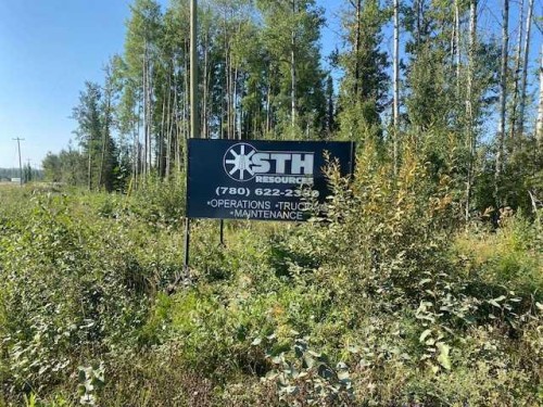 308 3Rd Street, Fox Creek, AB 