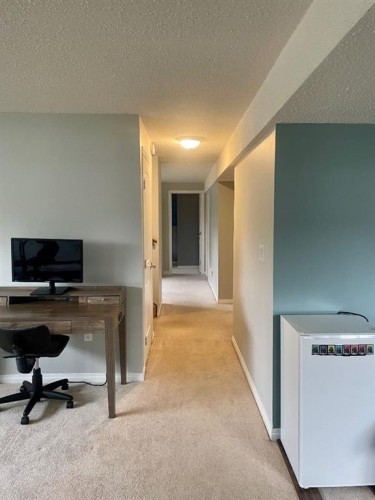 5301 15 Ave, Edson, AB - Indoor Photo Showing Office