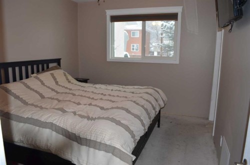 4803 45 Avenue, Athabasca, AB - Indoor Photo Showing Bedroom