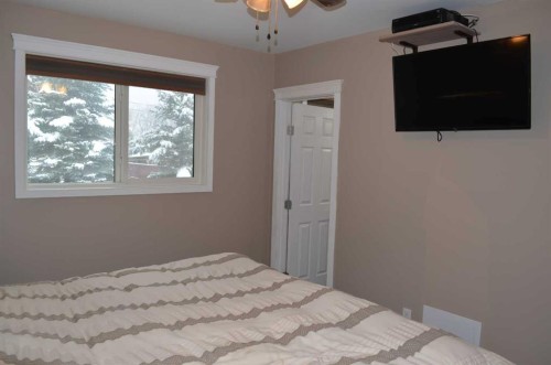 4803 45 Avenue, Athabasca, AB - Indoor Photo Showing Bedroom