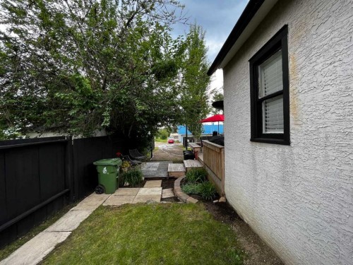 4621 5 Avenue, Edson, AB - Outdoor