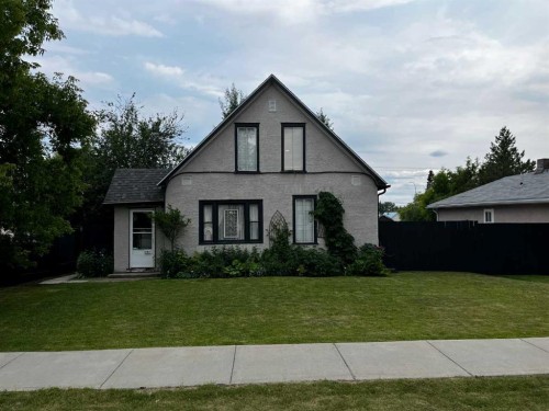 4621 5 Avenue, Edson, AB - Outdoor