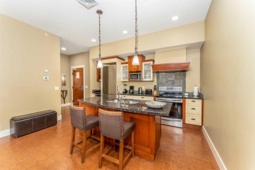 407-187 Kananaskis Way, Canmore, AB - Indoor Photo Showing Kitchen