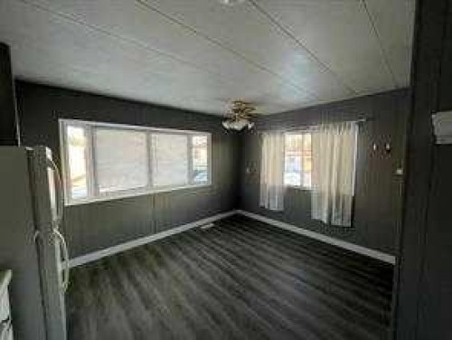 502 Kaybob Drive, Fox Creek, AB 