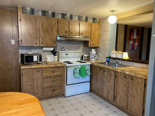 502 Kaybob Drive, Fox Creek, AB 