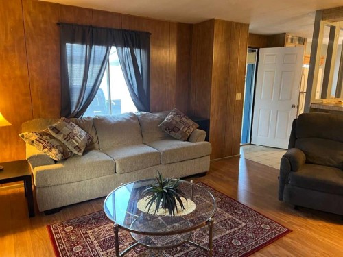 502 Kaybob Drive, Fox Creek, AB 