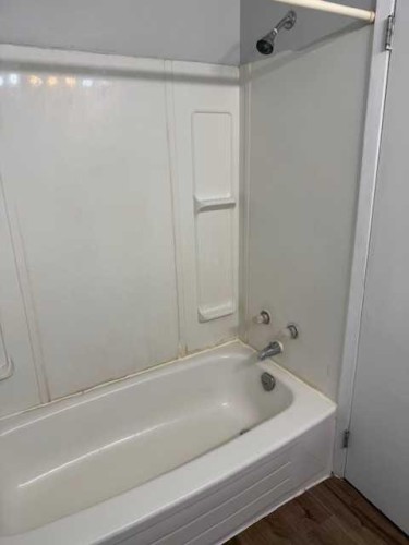 4744 57 Avenue, Whitecourt, AB - Indoor Photo Showing Bathroom