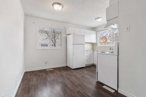 19 Baxter Crescent, Whitecourt, AB - Indoor Photo Showing Kitchen