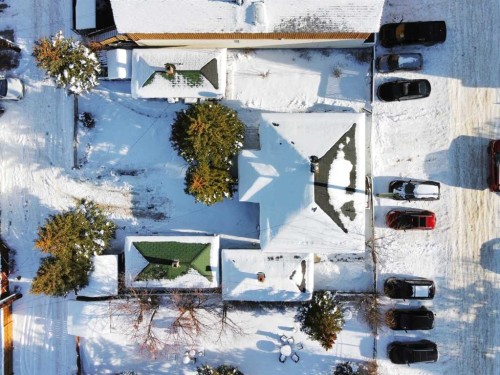 906 Main Street, Canmore, AB - Outdoor