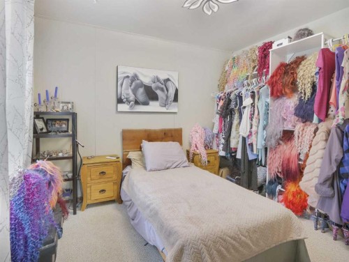 906 Main Street, Canmore, AB - Indoor