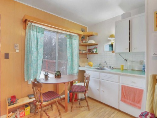 906 Main Street, Canmore, AB - Indoor