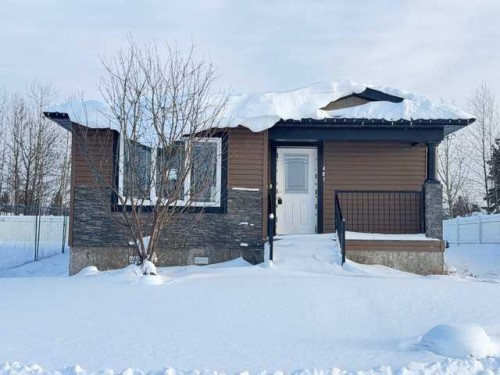 401 12 Street Sw, Slave Lake, AB - Outdoor
