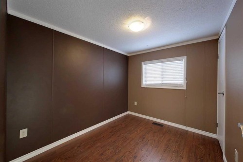 725 6 Avenue Nw, Slave Lake, AB - Indoor Photo Showing Other Room