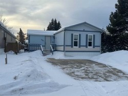 725 6 Avenue NW Slave Lake, AB T0G 2A1