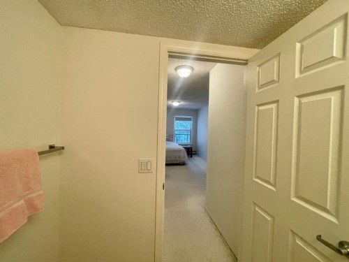 206-777 48 Street, Edson, AB - Indoor Photo Showing Other Room