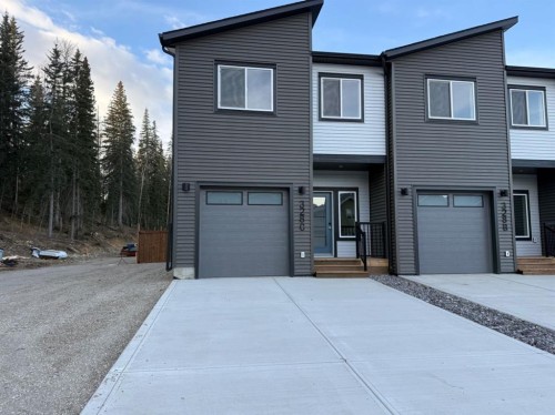328C Boutin Avenue, Hinton, AB - Outdoor