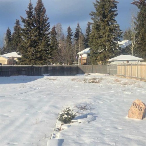 6118 11 Avenue, Edson, AB 