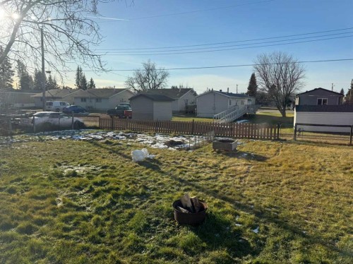 32 1 Street, Kinuso, AB - Outdoor