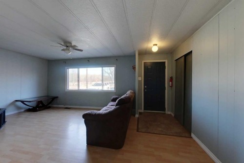 32 1 Street, Kinuso, AB - Indoor
