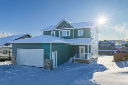 23 Riverdale Bend, Whitecourt, AB - Outdoor
